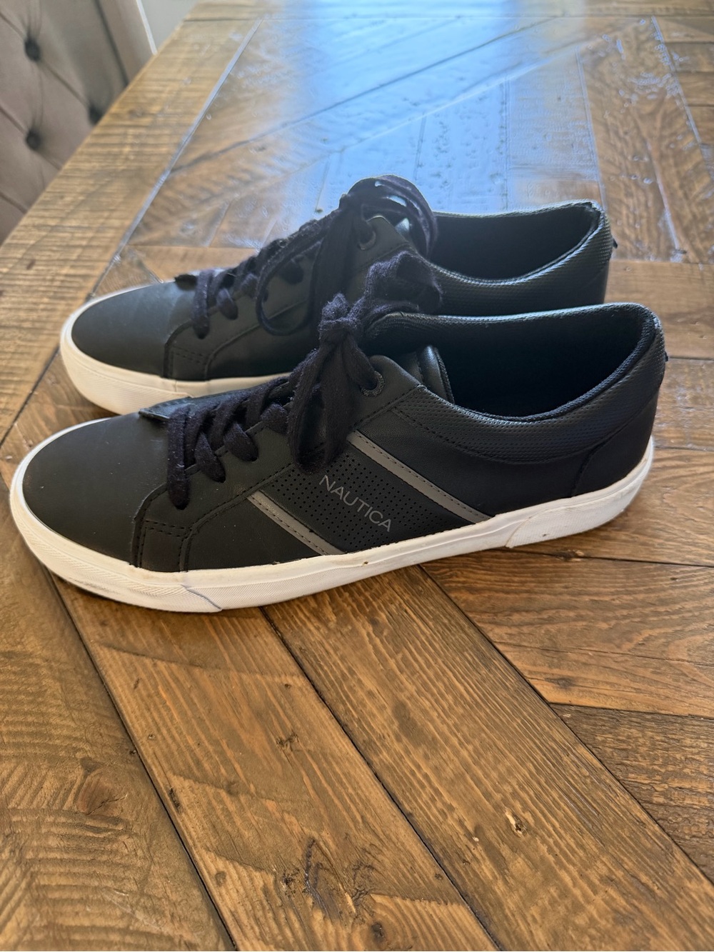 Nautica Emerson Sneakers Mens Size 9 Black White Casual Lace Up Shoes EUC